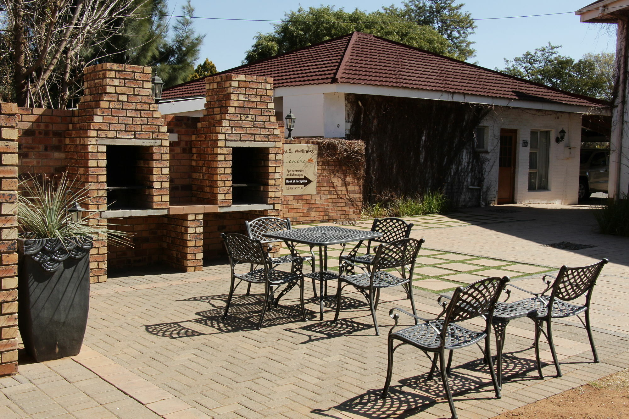 Rusplek Guesthouse And Conference Centre Bloemfontein Buitenkant foto